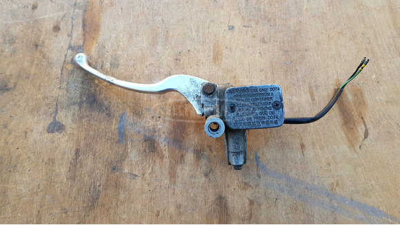 Kymco People GT 125 - 200 főfékhenger balos - 1/9