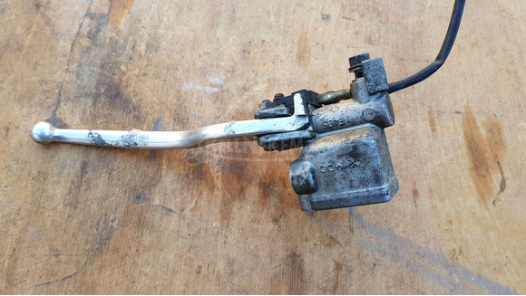 Kymco People GT 125 - 200 főfékhenger balos - 4/9