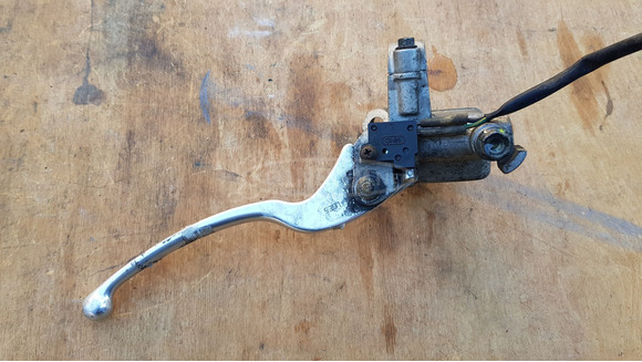 Kymco People GT 125 - 200 főfékhenger balos - 6/9