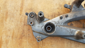 Kymco People GT 125 - 200 hátsó lengőkar