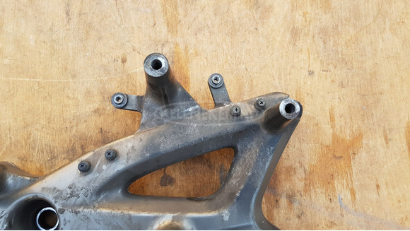 Kymco People GT 125 - 200 hátsó lengőkar - 3/9