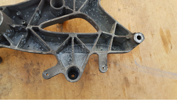 Kymco People GT 125 - 200 hátsó lengőkar - 7/9