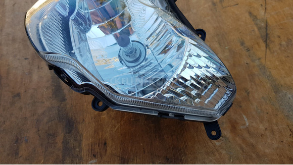 Kymco People GT 125 - 200 első lámpa - 3/7