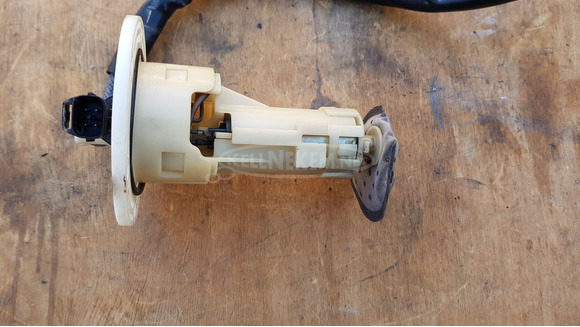 Kymco People GT 125 - 200 benzinpumpa - 6/8