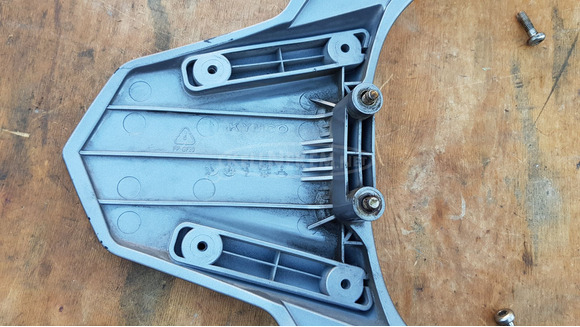 Kymco People GT 125 - 200 hátsó kapaszkodó - 7/8