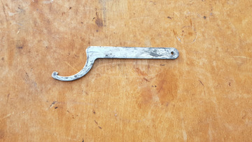 Kymco People GT 125 - 200 hátsó lengéscsillapító állító kulcs