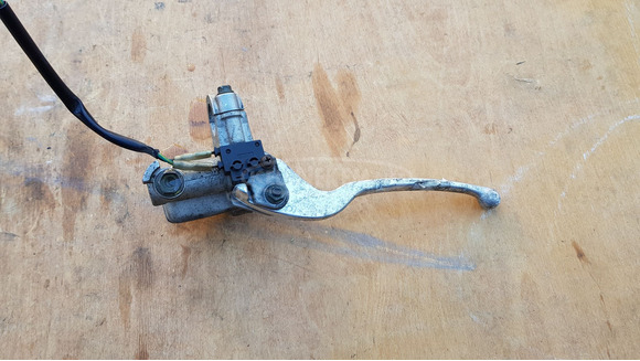 Kymco People GT 125 - 200 főfékhenger jobbos - 4/9