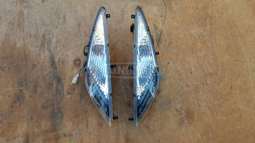 Kymco People GT 125 - 200 első irányjelző pár