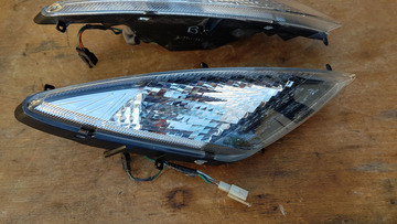 Kymco People GT 125 - 200 első irányjelző pár