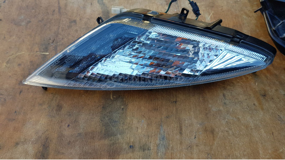 Kymco People GT 125 - 200 első irányjelző pár - 7/9