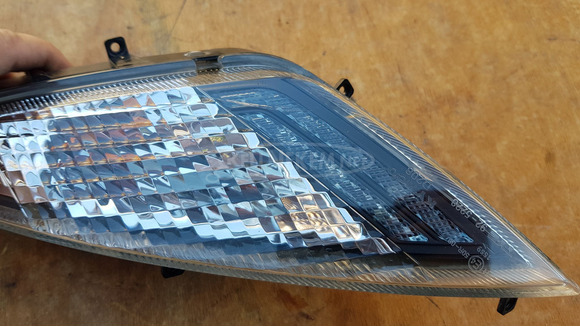 Kymco People GT 125 - 200 első irányjelző pár - 9/9