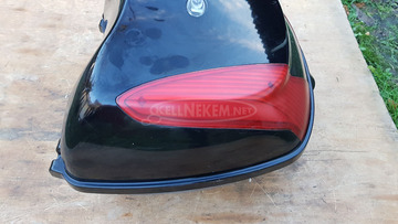 Kymco People GT 125 - 200 gyári hátsó doboz