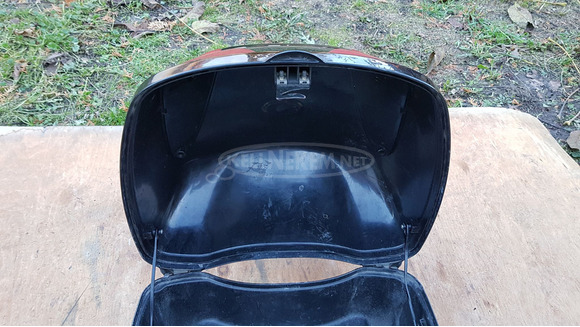 Kymco People GT 125 - 200 gyári hátsó doboz - 6/9