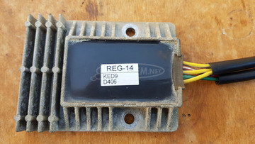 Kymco People GT 125 - 200 feszültségszabályzó