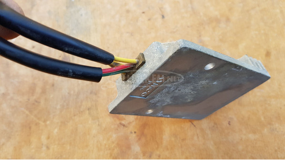 Kymco People GT 125 - 200 feszültségszabályzó - 6/7