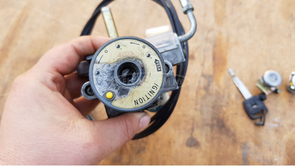 Kymco People GT 125 - 200 gyújtáskapcsoló - 3/10