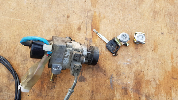 Kymco People GT 125 - 200 gyújtáskapcsoló - 10/10