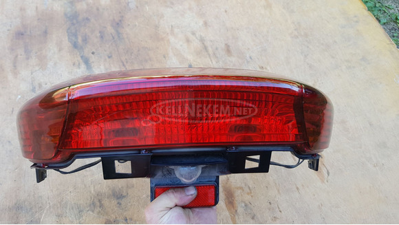 Yamaha Majesty YP 250 hátsó lámpa - 8/10