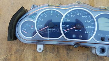 Yamaha Majesty YP 250 SG04 km óra