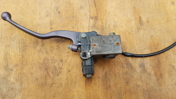 Yamaha Majesty YP 250 főfékhenger balos