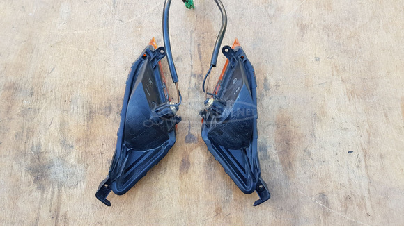 Yamaha Majesty YP 250 első irányjelző pár - 5/10