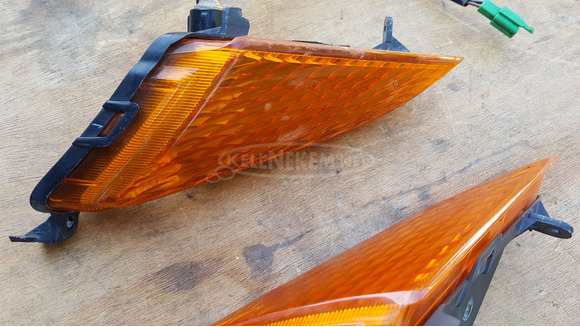 Yamaha Majesty YP 250 első irányjelző pár - 10/10