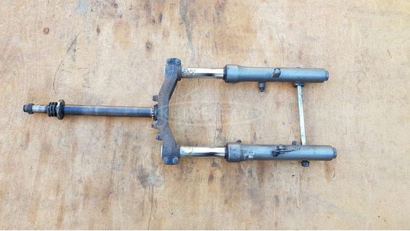 Yamaha Majesty YP 250 első villa - 1/9