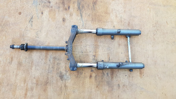 Yamaha Majesty YP 250 első villa