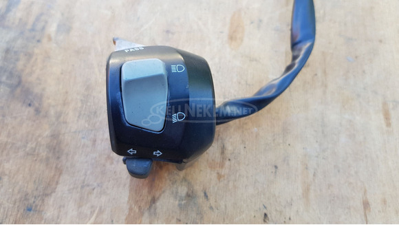 Yamaha Majesty YP 250 kormánykapcsoló balos - 2/6