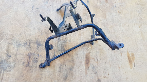 Yamaha Majesty YP 250 első idomtartó konzol - 5/8