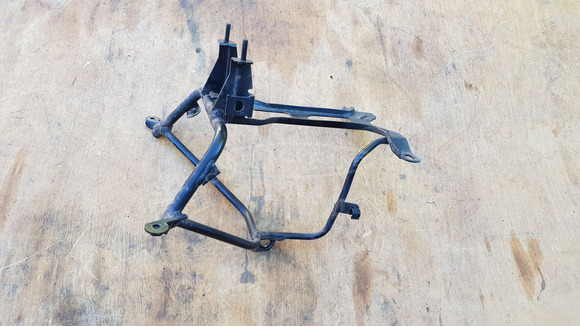 Yamaha Majesty YP 250 első idomtartó konzol - 8/8