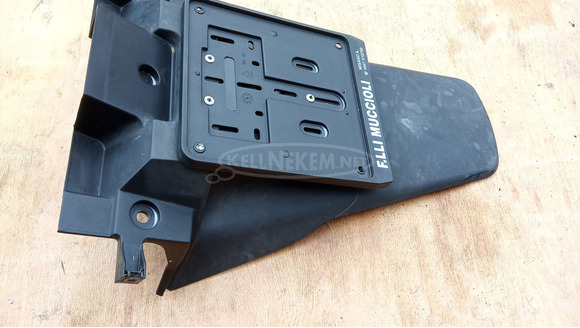 Yamaha Majesty YP 250 hátsó sárvédő - 2/8