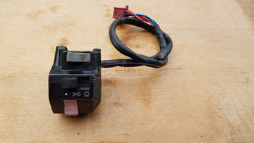 Yamaha Majesty YP 250 kormánykapcsoló jobbos fémházas