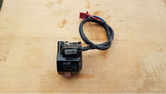 Yamaha Majesty YP 250 kormánykapcsoló jobbos fémházas - 7/7