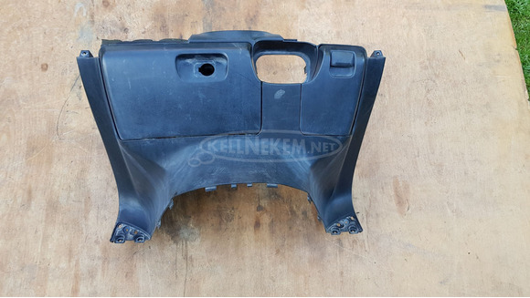 Yamaha Majesty YP 250 SG04 térdidom - 1/9