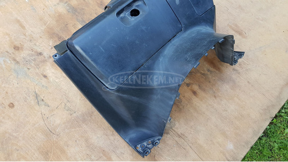 Yamaha Majesty YP 250 SG04 térdidom - 3/9