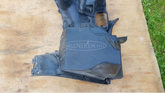 Yamaha Majesty YP 250 SG04 térdidom - 7/9