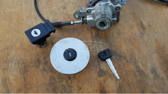 Yamaha Majesty YP 250 gyújtáskapcsoló - 2/9