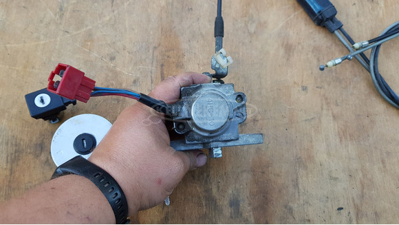 Yamaha Majesty YP 250 gyújtáskapcsoló - 4/9