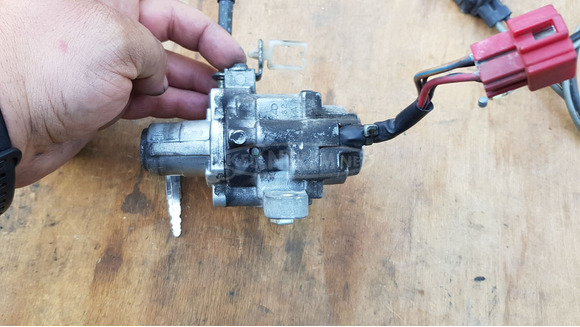 Yamaha Majesty YP 250 gyújtáskapcsoló - 6/9