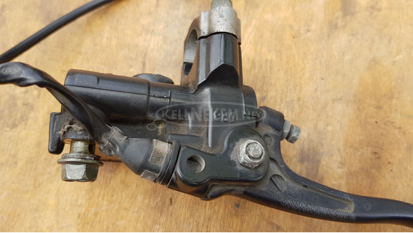 Yamaha Majesty YP 250 főfékhenger jobbos - 5/8