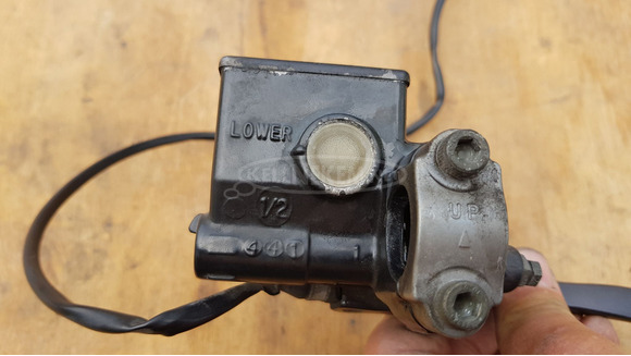 Yamaha Majesty YP 250 főfékhenger jobbos - 6/8