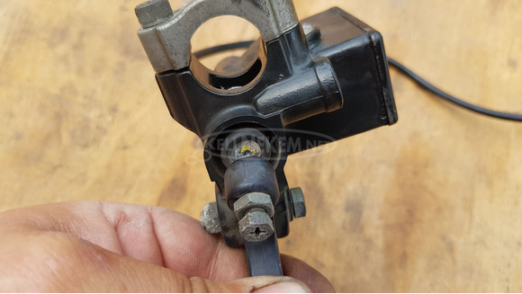 Yamaha Majesty YP 250 főfékhenger jobbos - 7/8