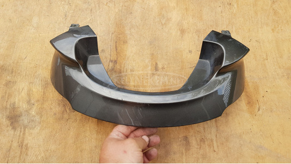 Yamaha Majesty YP 250 hátsó lámpa alatti idom 3 - 8/8