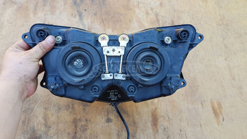 Yamaha Majesty YP 250 első lámpa