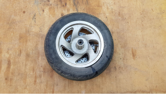 Yamaha Majesty YP 250 első kerék - 4/8