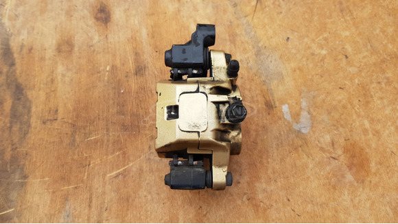 Yamaha Majesty YP 250 első féknyereg - 7/8