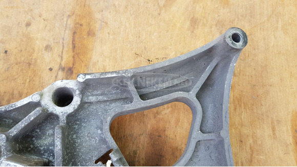 Yamaha Majesty YP 250 hátsó lengőkar - 7/9