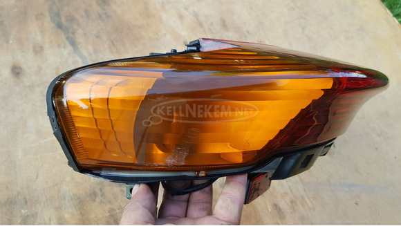Yamaha Majesty YP 250 hátsó lámpa narancs búrás - 4/10