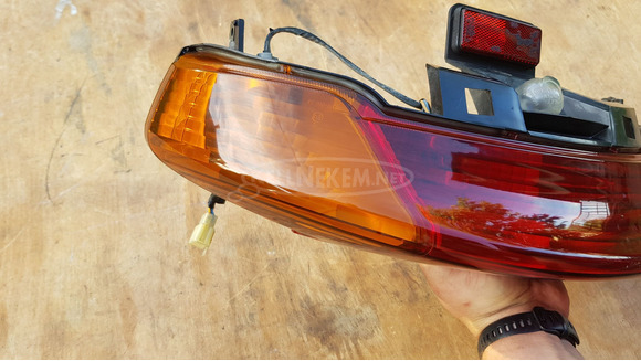 Yamaha Majesty YP 250 hátsó lámpa narancs búrás - 10/10